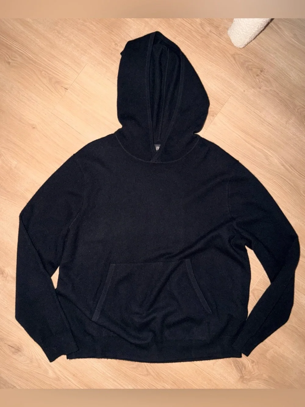 Banana Republic Cashmere Hoodie Sweater, like new ($190)! - Picture 3 of 6